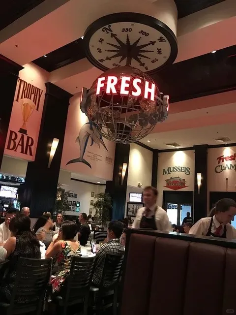 Orlando's Top 3 Must-Try Seafood Restaurants 🦞