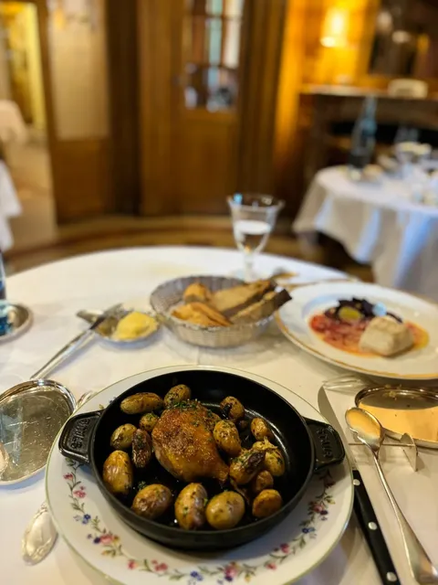 🍽️ Michelin-Star Lunch for Just 32 Euros | Benoit Paris 🌟
