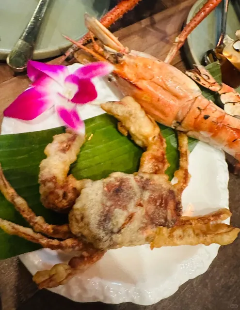 🍽️ The Taste of Bangkok Streets, Perfectly Recreated in Chicago! 🚦✨