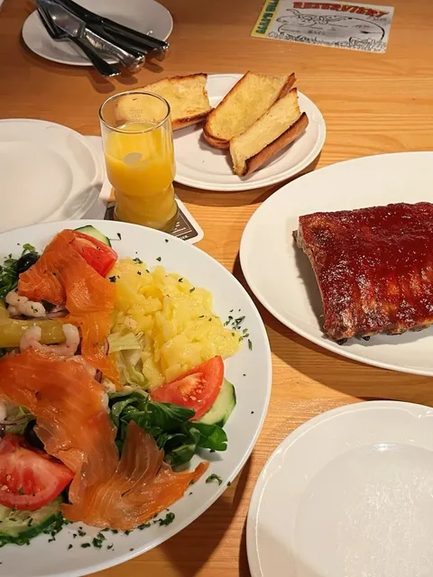 🇩🇪 Must-Try German Food in Stuttgart — Ochs'n Willi