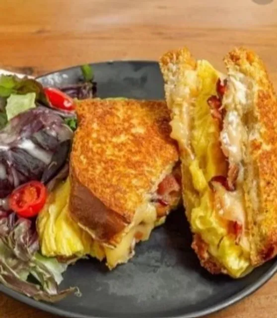 🎭 Geppetto Cafe & La Pistache | A Whimsical Double Feature of Art