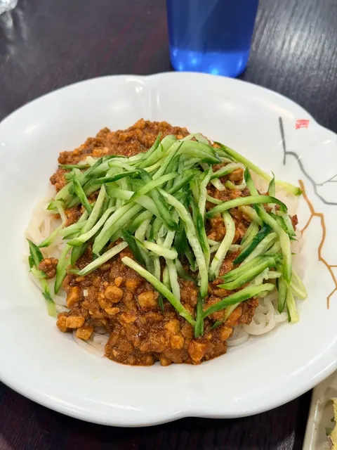 Vegas｜Low-Key but Impressive: Braised Pork Rice + Beef Noodles