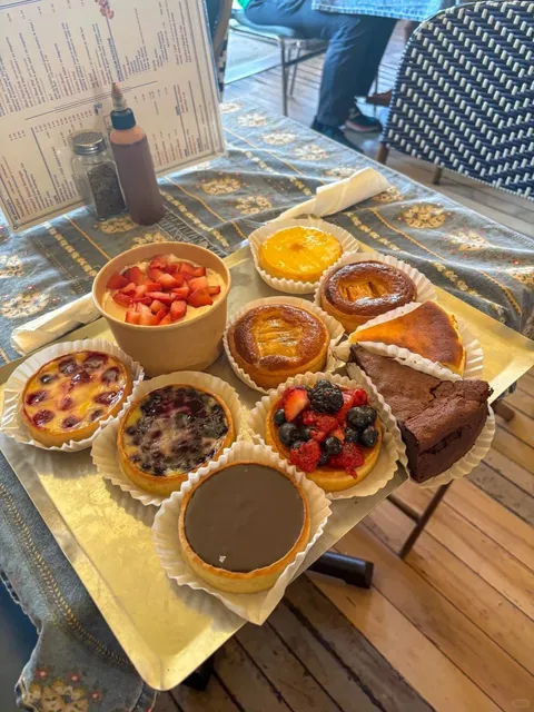 This 27-Year-Old Super Affordable French Brunch in Toronto is a Must