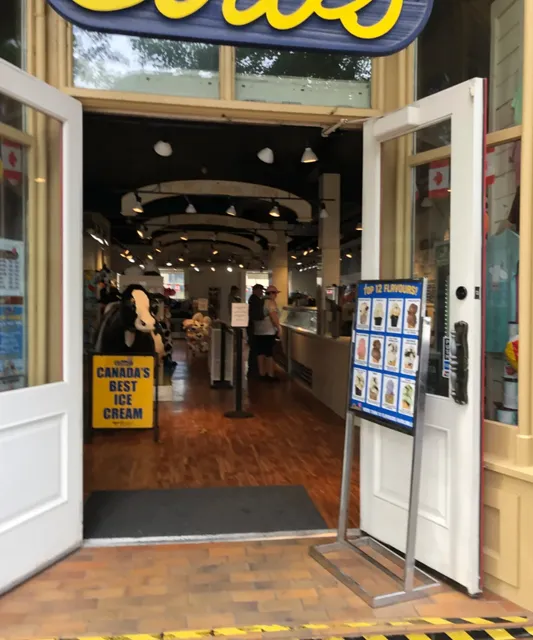 🇨🇦 Niagara-on-the-Lake: The Ultimate Fairytale Escape 