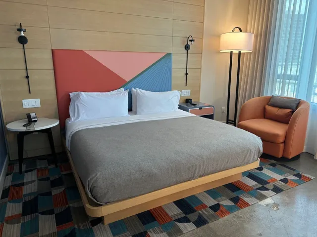 A Solid Stay with Room for Improvement 🏙️🏨