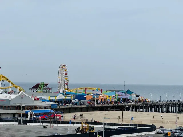 A Rainy Day in LA 🌧️🌆