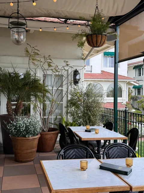 🇺🇸 Hidden Gem in Carmel | La Playa Carmel Hotel Review