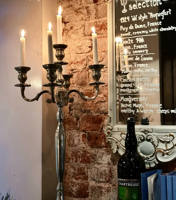 🇫🇮 A brunch  Bistro Bardot with a strong atmosphere