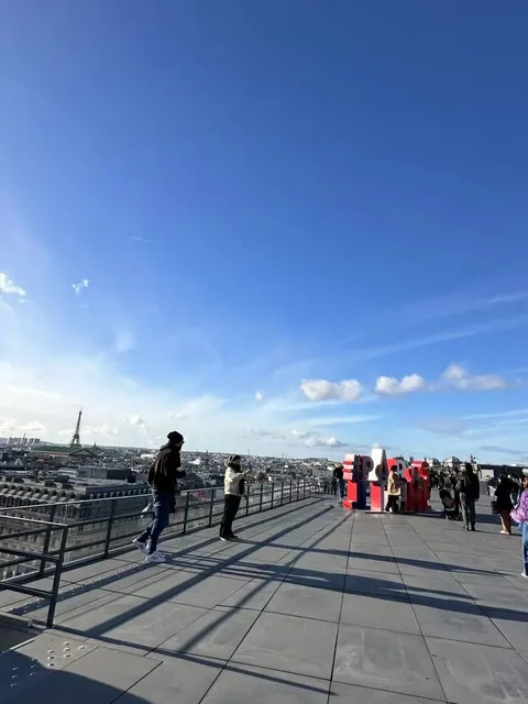 🇫🇷 Paris on Foot: Free Walking Routes + Toilet Guide