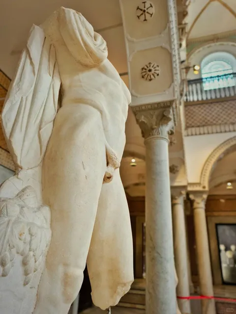 A Treasure Trove of Ancient Roman Wonders 🏛️🎨（1）