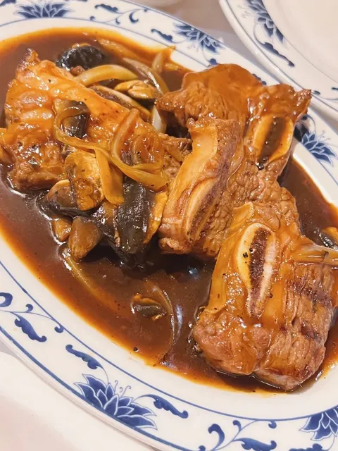 🍽️ Cincinnati Chinese Food｜God-Level Roast Duck, Lava Buns & Congee!