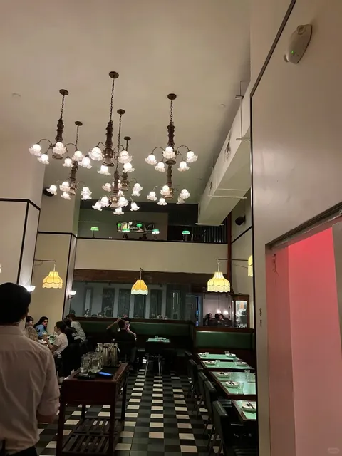 New York: Cafe China - A Culinary Sensation 🌟