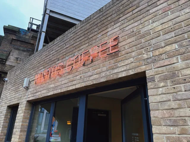 ☕️ Nostos Coffee in Battersea – A Cozy Spot with Big Flavors! ✨