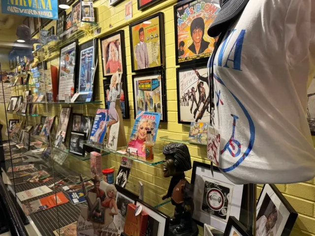 What an Amazing Hotel! 🏨