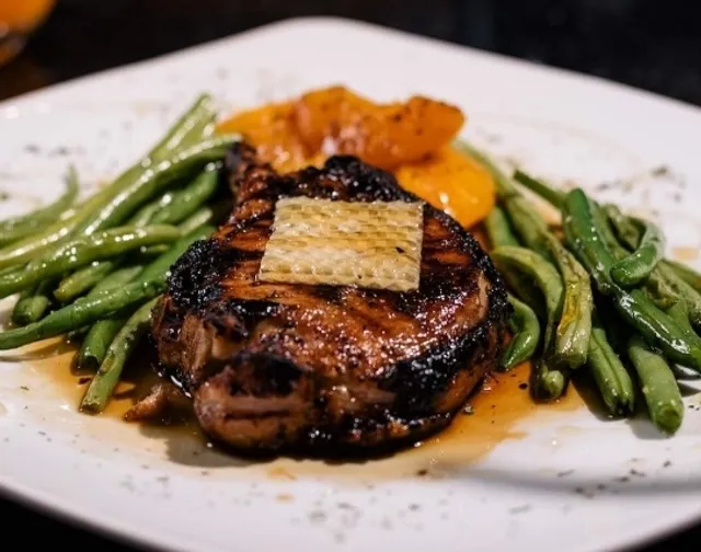 Mochomos Culiacán: A Feast of Flames and Flavors