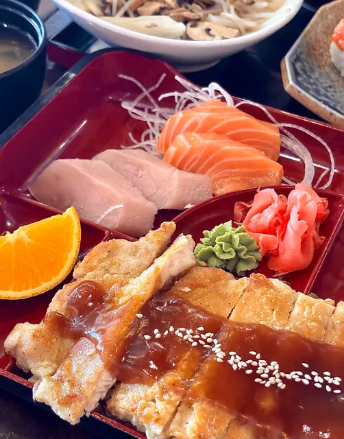 Big Portions, Small Prices! Burnaby's Budget-Friendly Japanese Gem 🍣