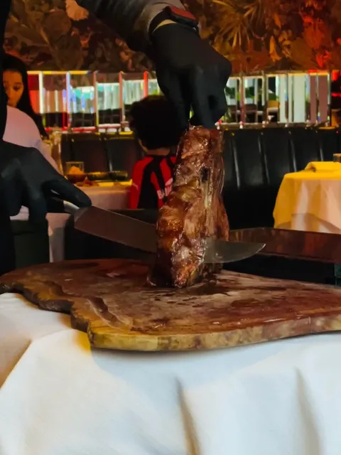 🥩 Milan Food Exploration | Top Carne 🌟