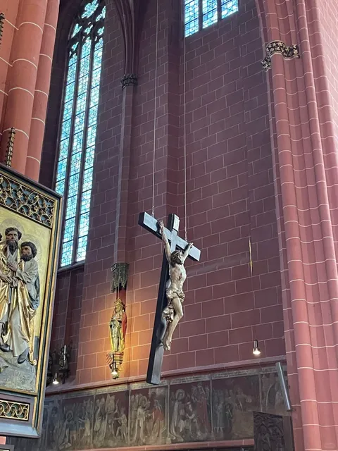 🇩🇪 Frankfurt Isn't in France?! Germany's Financial Fairytale 🌉✨