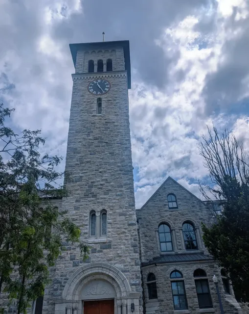 🇨🇦 Kingston & Queen’s University