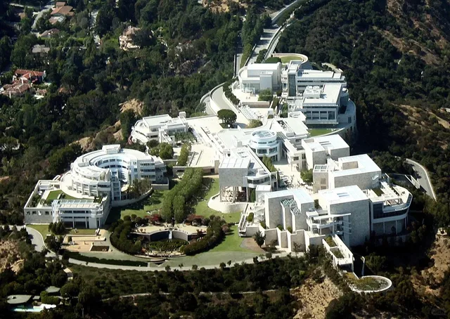  Getty Center Guide: LA’s Artistic Oasis (Free Admission Alert!) ✨🎨