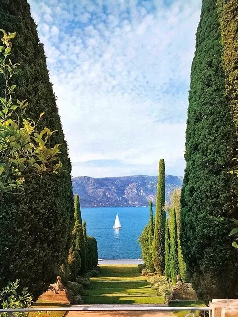 🇬🇧 ​​Escape to New Forest: London's Nearest Wild Wonderland!​​ 🌳🦌✨