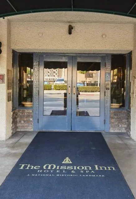 🕍 Mission Inn & Suites | A Quiet, Historic Retreat in Minnesota