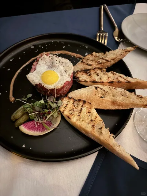 🇺🇸 Romantic Steakhouse Vibes in Cincinnati 🥩✨