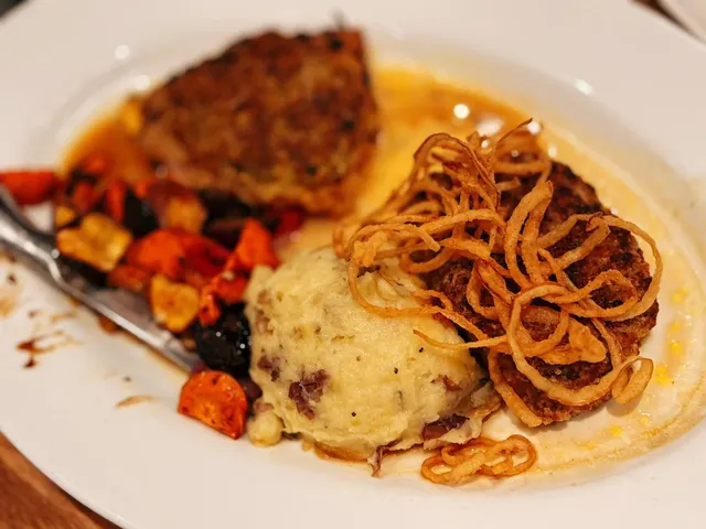 Northern Suburbs Chicago Western Dining｜Cooper's Hawk 🍷✨