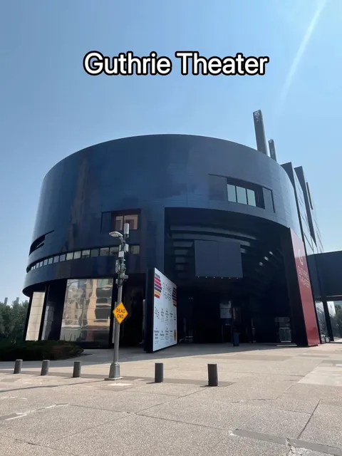 Minneapolis Flour Mill Museum and Guthrie Theater (2)🌟
