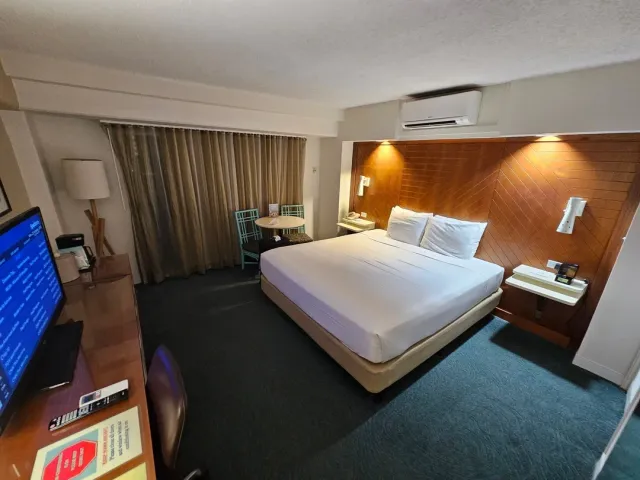 First Time Here... It Was Okay 🏨