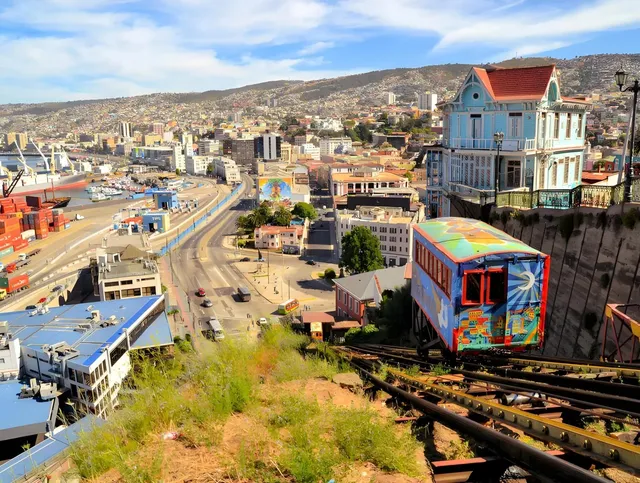 Valparaíso: A Breathtaking Dreamscape 🎨 The Most Healing City
