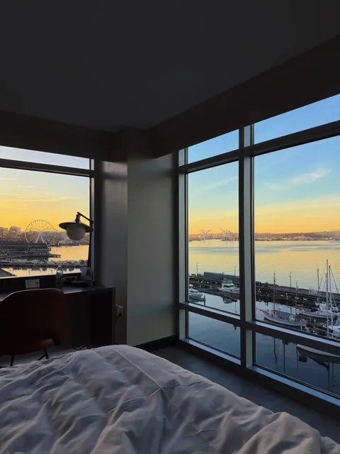 Seattle！Marriott Hotel with Full-Corner Floor-to-Ceiling Windows 