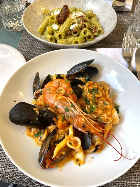 An Ultra-Surprise Italian Restaurant Discovered in Rome 🎉🍽️