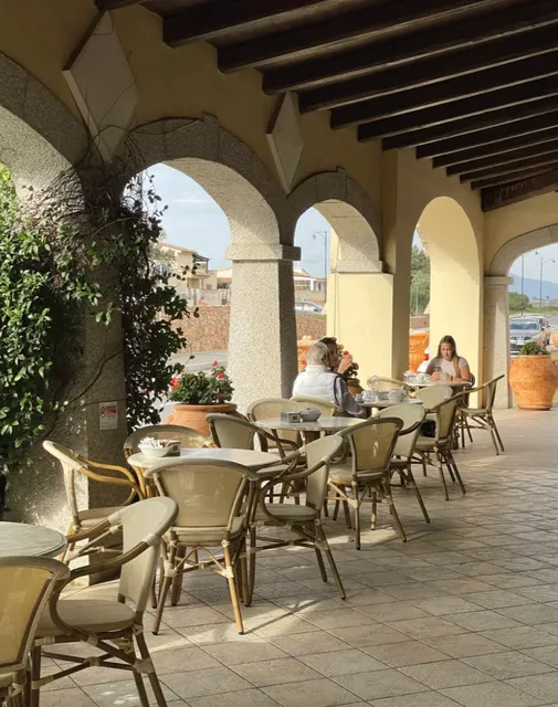 Sardinia Day 1 | 30 & Sunny in Olbia