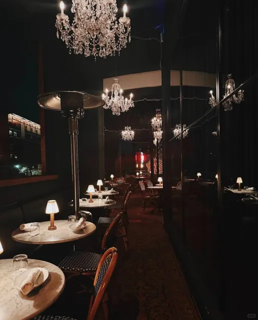 ATL - Bar Blanc: Ultimate French Chill Vibes 🍸