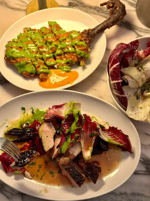 London's Popular Restaurant | A Bustling Michelin One-Star Bistro 🌟