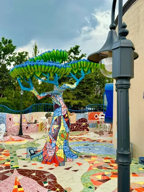 🇮🇩 Bandung’s Gaudí-Inspired Gem: Delulu Cafe