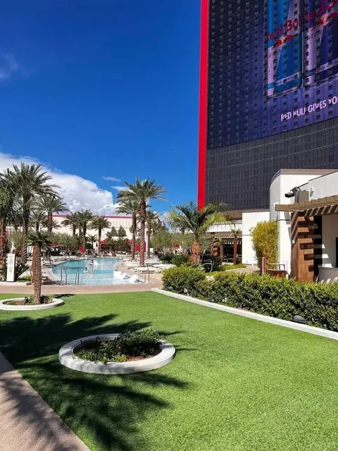 A Vegas Hotel You Can Book with Your Eyes Closed
