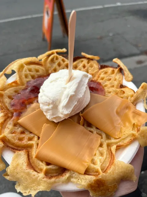 Norway Travel Guide | Must-Try Brown Cheese 🧀