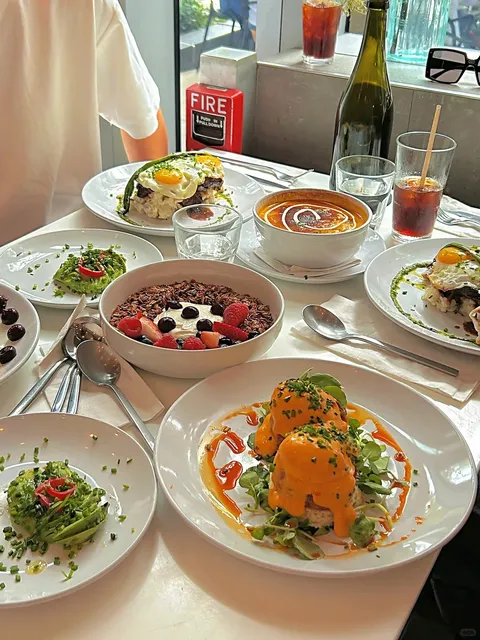 Must-Try Viral Brunch in Miami🔥 Exploding Eggs💥🍳✨  