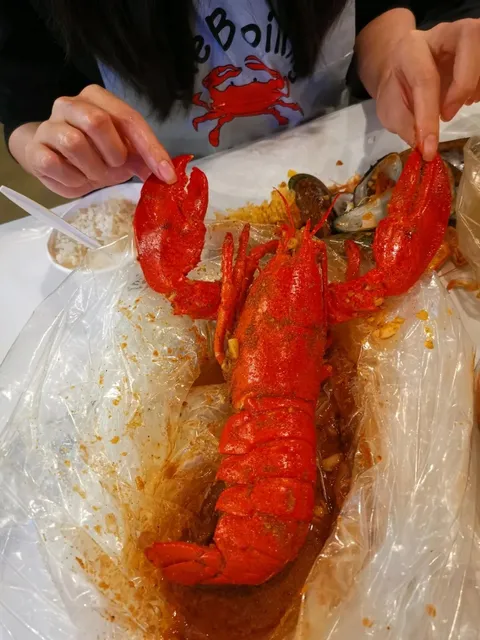 Have You Tried This Viral Seafood Spot in LA’s Koreatown? 🦀🔥