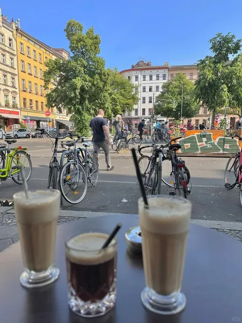 🇩🇪 Berlin Citywalk: Where History Meets Hedonism