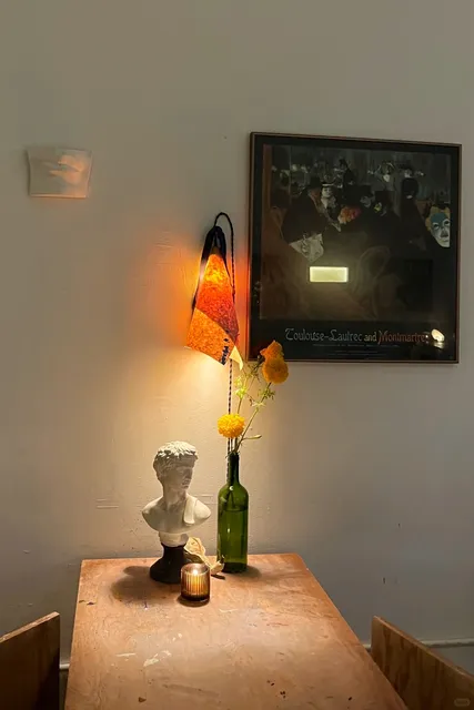 NYC Café Exploration｜A Quiet Creative Escape at an Art Café 🎨✨