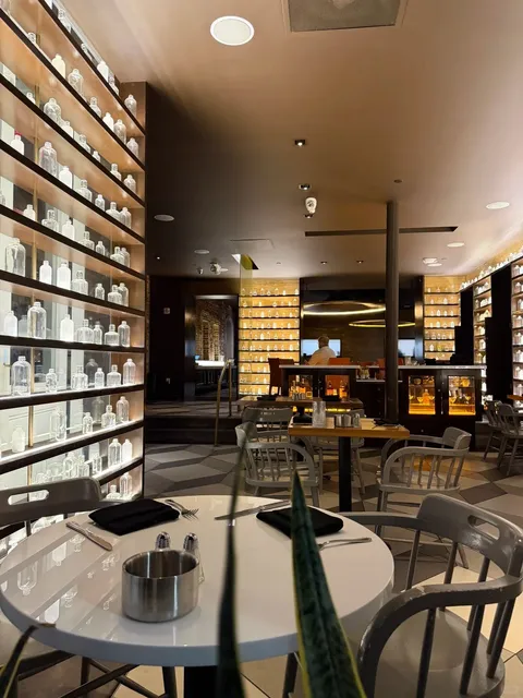 Slow Days in New Orleans 🚢💫