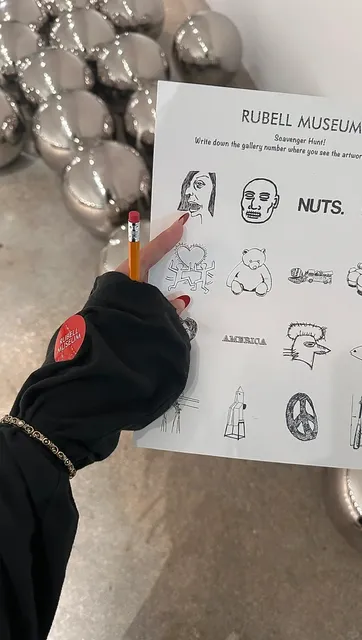 Miami's Rubell Museum - A Contemporary Art Gem 🎨✨