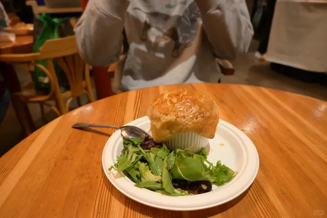 Vancouver | One-Day Tour of Granville & Gastown 😎🏟🔧