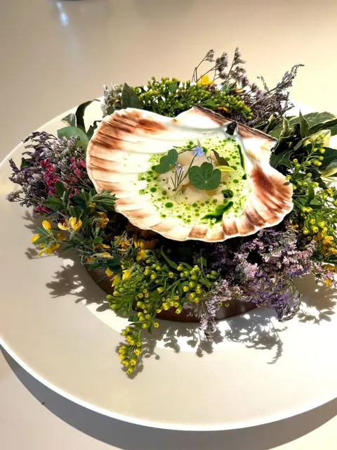 London’s Hardest-to-Book Core, Home to the Best Potato Dish Ever 🥔✨