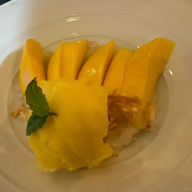 Mod's Thai House in Aspen, Colorado 🇹🇭⛰️