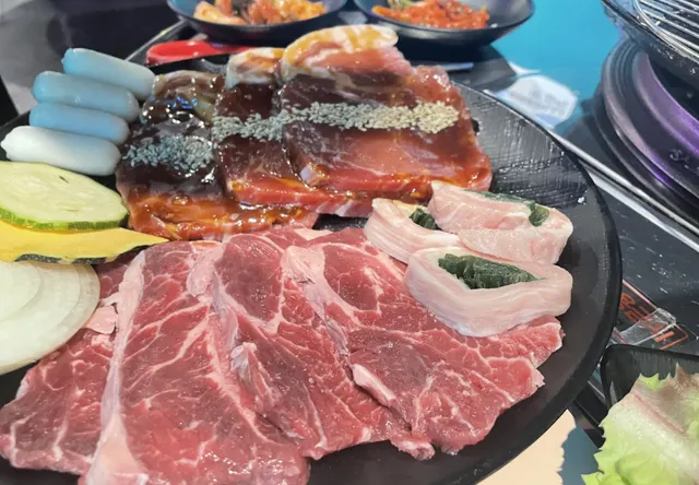  Santiago, Chile | First Meal After Landing: Korean BBQ Bliss! 🇨🇱🔥