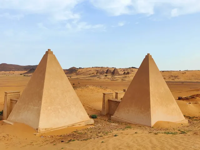 🇸🇩 Sudan's Pyramids - More Than Egypt!